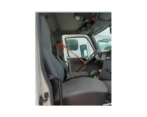 INTERNATIONAL LT SEAT, FRONT