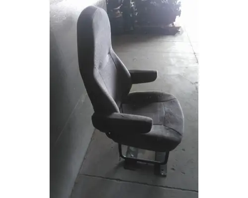 INTERNATIONAL LT SEAT, FRONT