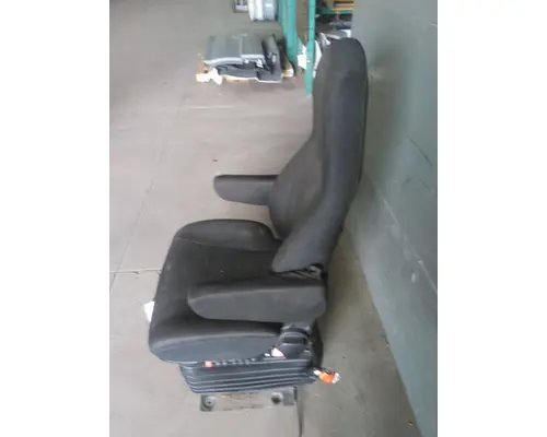 INTERNATIONAL LT SEAT, FRONT