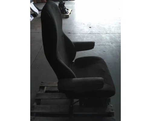 INTERNATIONAL LT SEAT, FRONT