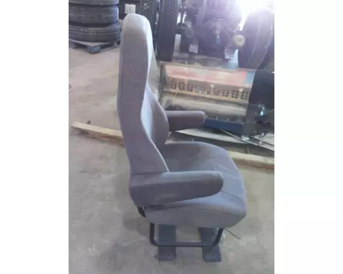 INTERNATIONAL LT SEAT, FRONT