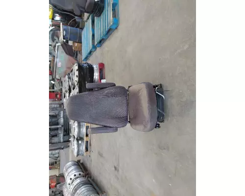 INTERNATIONAL LT SEAT, FRONT