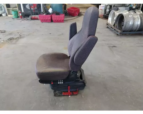 INTERNATIONAL LT SEAT, FRONT