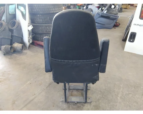 INTERNATIONAL LT SEAT, FRONT