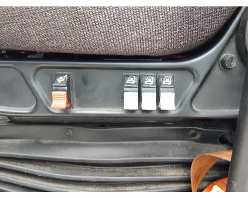 INTERNATIONAL LT SEAT, FRONT