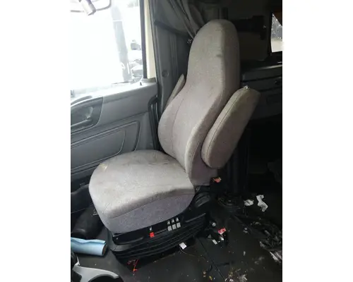 INTERNATIONAL LT SEAT, FRONT
