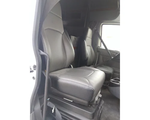 INTERNATIONAL LT SEAT, FRONT