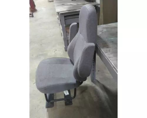 INTERNATIONAL LT SEAT, FRONT