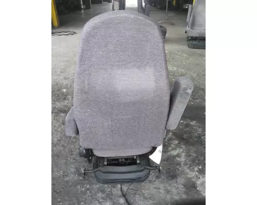 INTERNATIONAL LT SEAT, FRONT