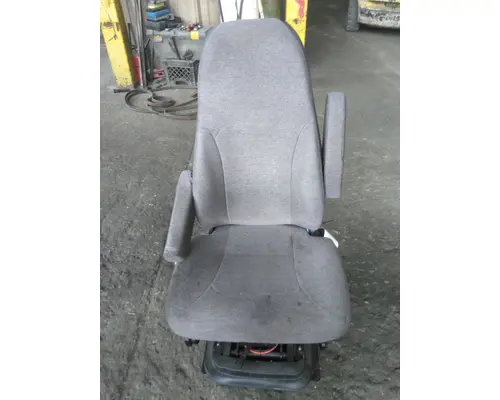 INTERNATIONAL LT SEAT, FRONT