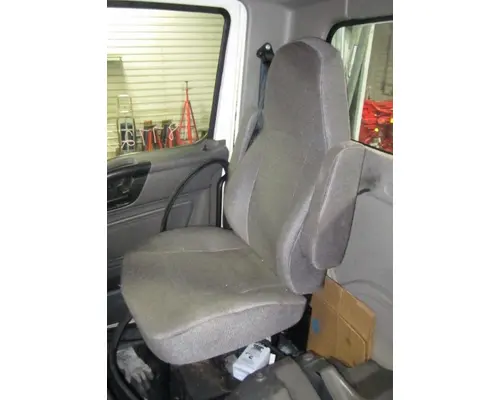 INTERNATIONAL LT SEAT, FRONT