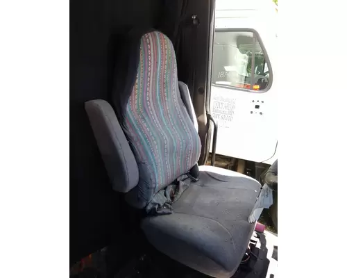 INTERNATIONAL LT SEAT, FRONT