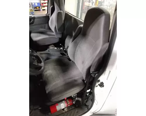 INTERNATIONAL LT SEAT, FRONT