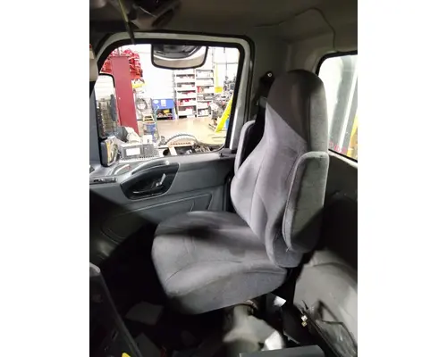 INTERNATIONAL LT SEAT, FRONT