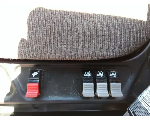 INTERNATIONAL LT SEAT, FRONT