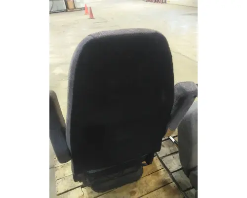 INTERNATIONAL LT SEAT, FRONT