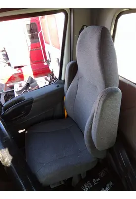 INTERNATIONAL LT SEAT, FRONT