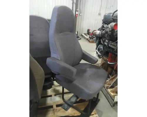 INTERNATIONAL LT SEAT, FRONT