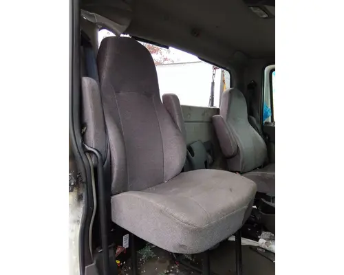 INTERNATIONAL LT SEAT, FRONT