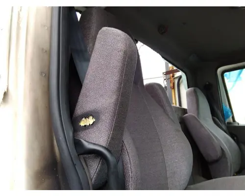 INTERNATIONAL LT SEAT, FRONT