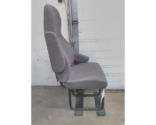 INTERNATIONAL LT SEAT, FRONT