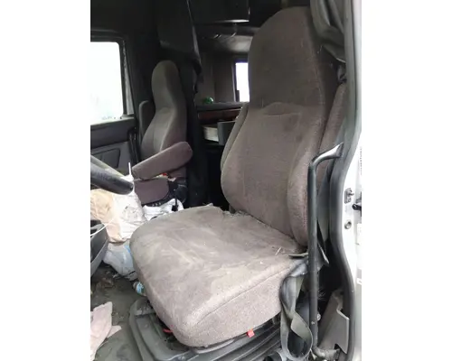 INTERNATIONAL LT SEAT, FRONT
