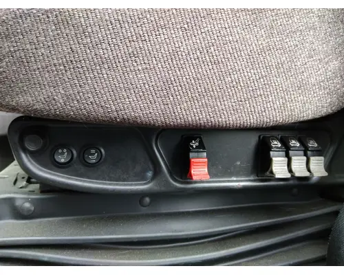 INTERNATIONAL LT SEAT, FRONT