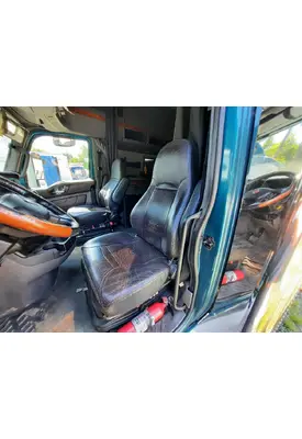 INTERNATIONAL LT SEAT, FRONT