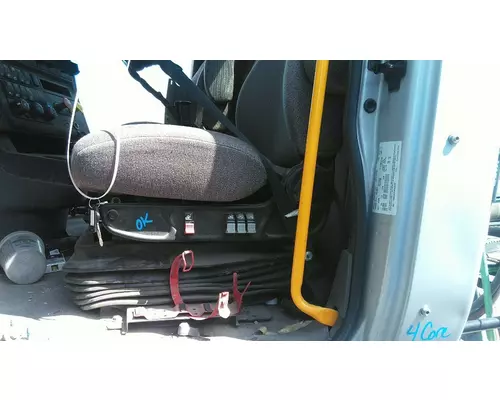 INTERNATIONAL LT SEAT, FRONT