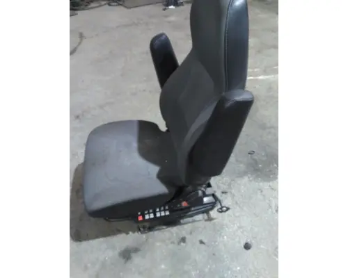 INTERNATIONAL LT SEAT, FRONT