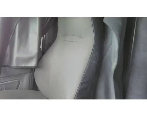INTERNATIONAL LT SEAT, FRONT