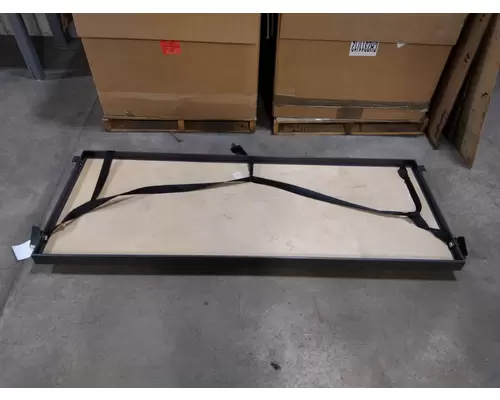 INTERNATIONAL LT SLEEPER BUNK