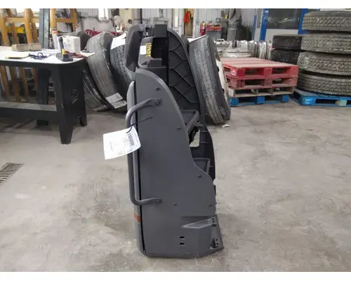 INTERNATIONAL LT SLEEPER CLOSET