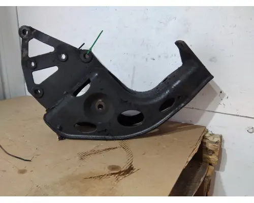 INTERNATIONAL LT SPRING HANGER