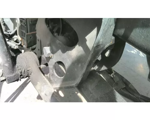 INTERNATIONAL LT SPRING HANGER