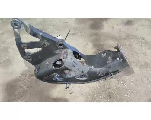 INTERNATIONAL LT SPRING HANGER