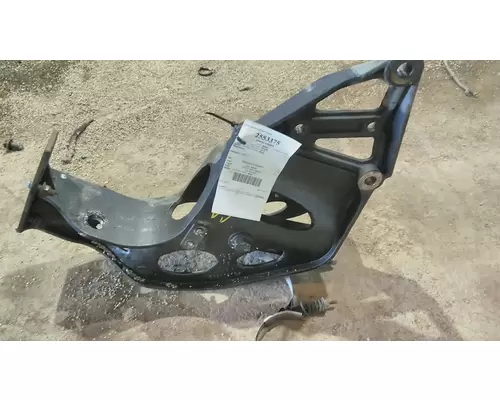 INTERNATIONAL LT SPRING HANGER