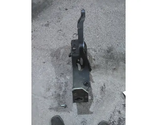 INTERNATIONAL LT SPRING HANGER