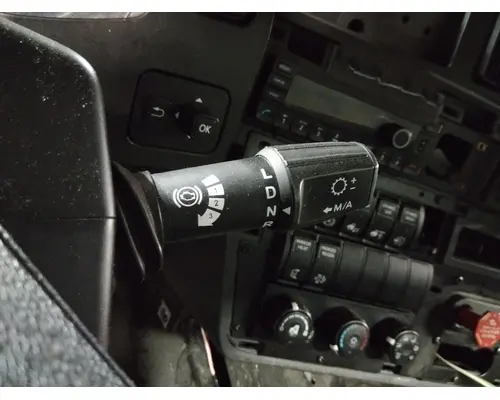 INTERNATIONAL LT STEERING COLUMN