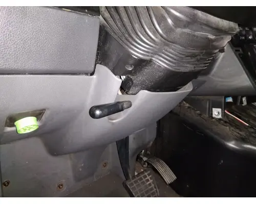 INTERNATIONAL LT STEERING COLUMN