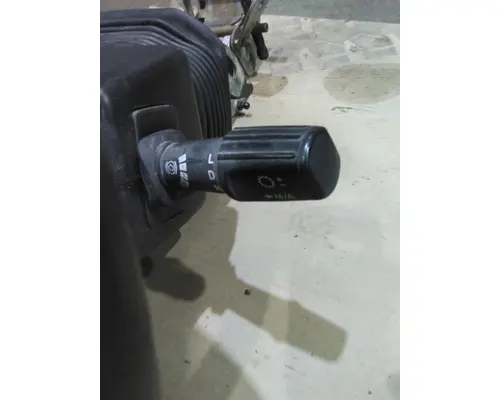INTERNATIONAL LT STEERING COLUMN