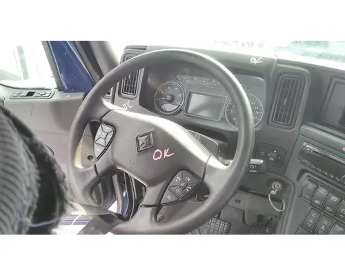 INTERNATIONAL LT STEERING COLUMN