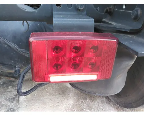 INTERNATIONAL LT STOP TURN TAIL LAMP