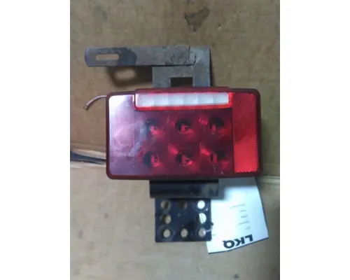 INTERNATIONAL LT STOP TURN TAIL LAMP