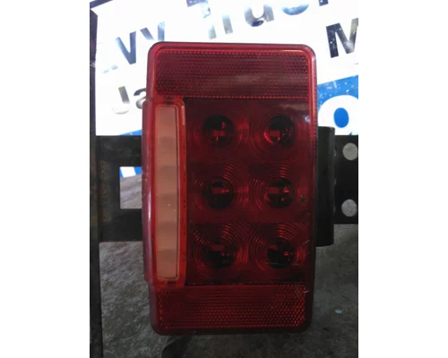 INTERNATIONAL LT STOP TURN TAIL LAMP