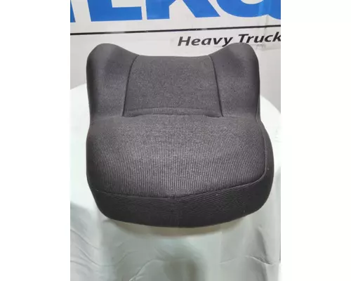 INTERNATIONAL LT Seat, Front