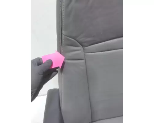 INTERNATIONAL LT Seat, Front