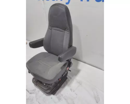 INTERNATIONAL LT Seat, Front