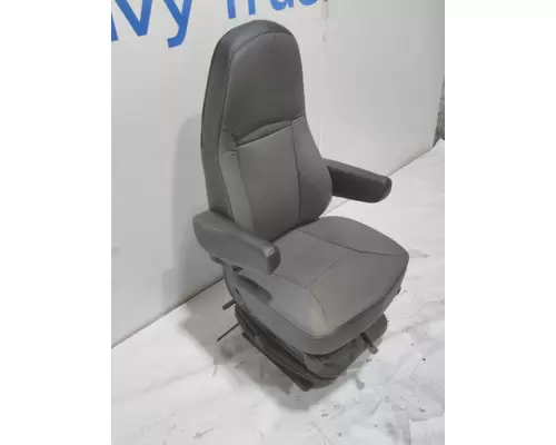 INTERNATIONAL LT Seat, Front