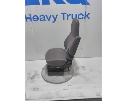 INTERNATIONAL LT Seat, Front